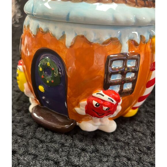 2008 M&M's Collectible Christmas Ceramic Round Chalet House Candy Dish Treat Jar - Picture 11 of 12